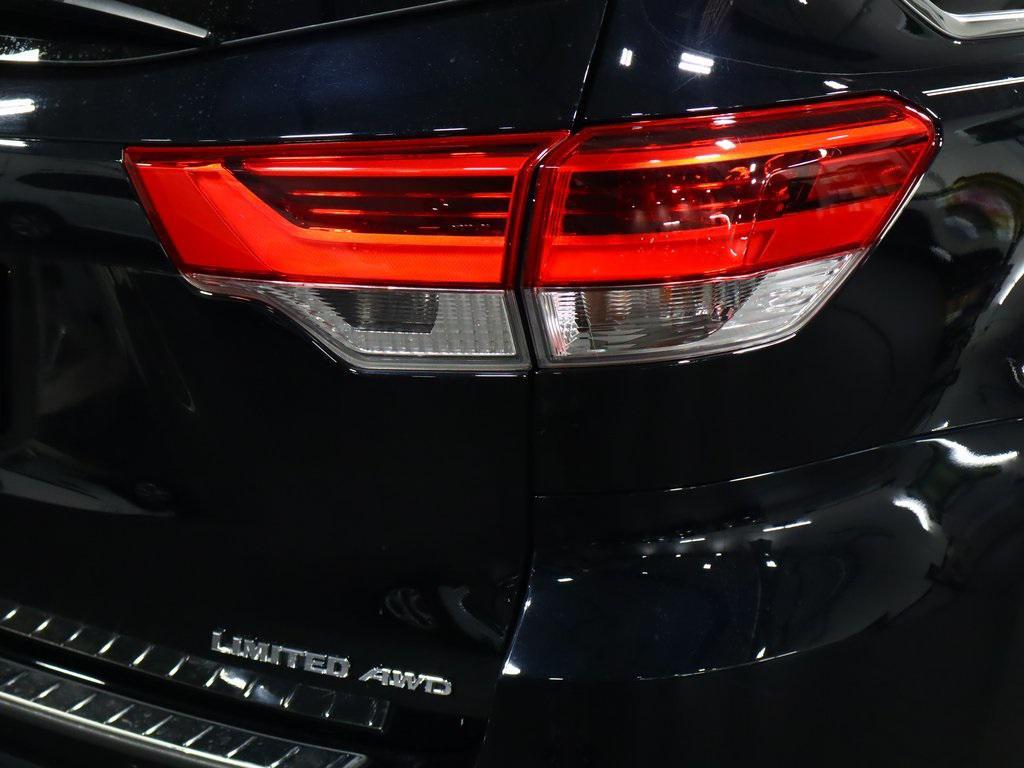 used 2019 Toyota Highlander car, priced at $33,995