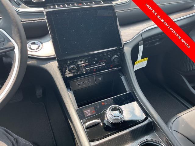 new 2025 Jeep Grand Cherokee car, priced at $46,900