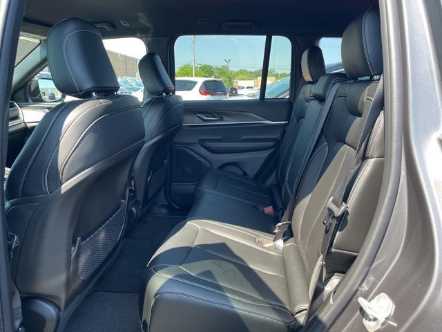 new 2025 Jeep Grand Cherokee car, priced at $47,495