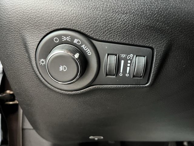 used 2022 Jeep Compass car, priced at $25,051