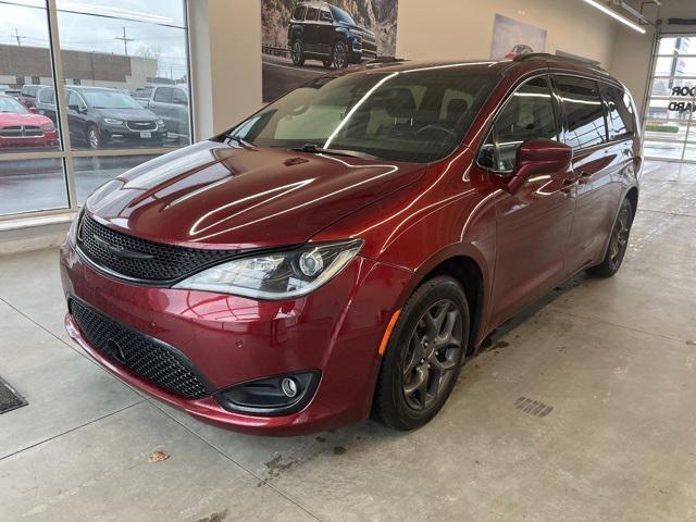 used 2020 Chrysler Pacifica car, priced at $12,355