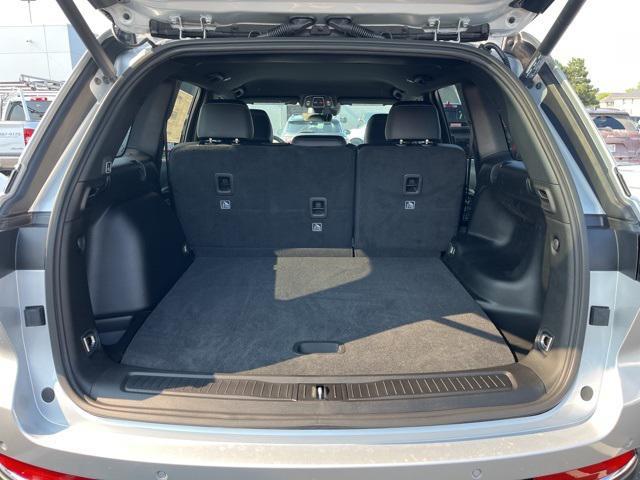 new 2025 Jeep Grand Cherokee car, priced at $47,495