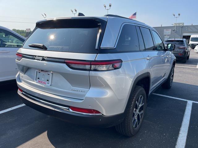new 2025 Jeep Grand Cherokee car, priced at $47,495