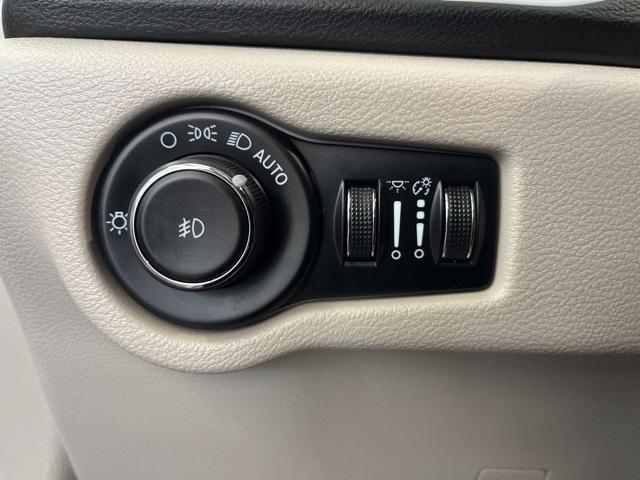 used 2023 Chrysler Pacifica car, priced at $26,427