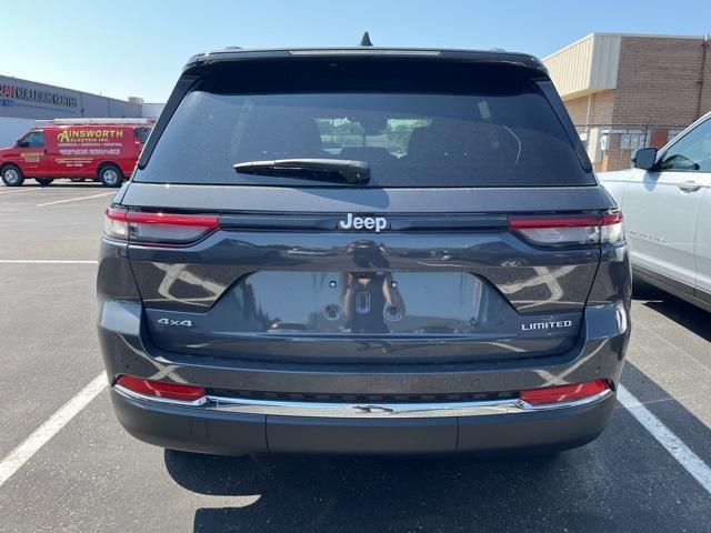 new 2025 Jeep Grand Cherokee car, priced at $47,495