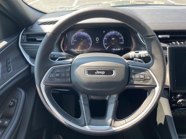 new 2025 Jeep Grand Cherokee car, priced at $47,495
