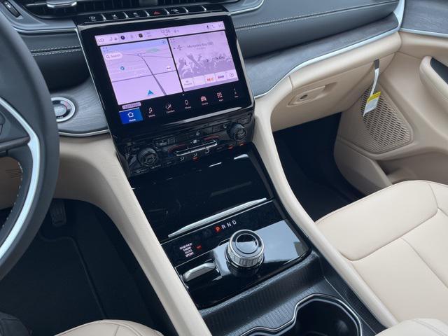 new 2025 Jeep Grand Cherokee L car, priced at $48,900