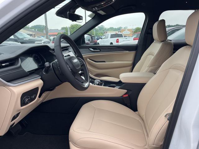 new 2025 Jeep Grand Cherokee L car, priced at $48,900