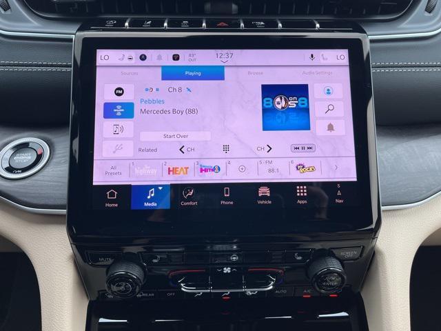 new 2025 Jeep Grand Cherokee L car, priced at $48,900