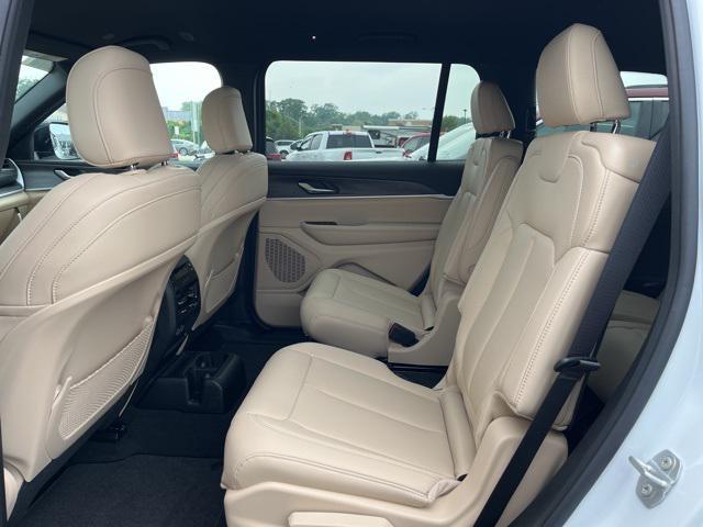 new 2025 Jeep Grand Cherokee L car, priced at $48,900