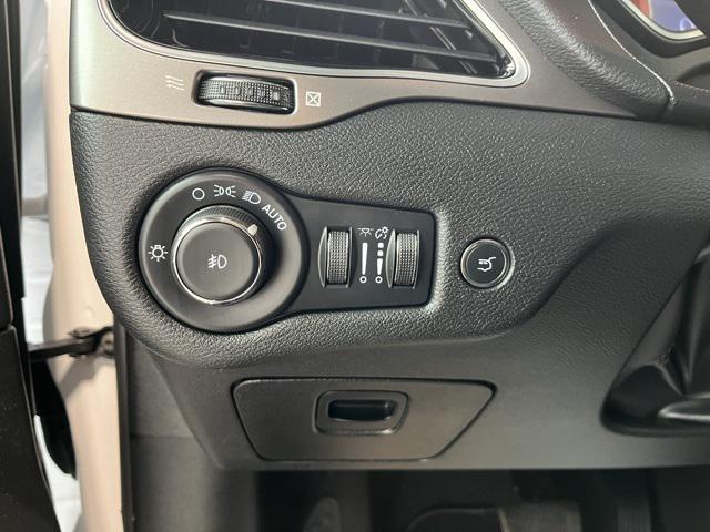 used 2022 Jeep Cherokee car, priced at $26,333