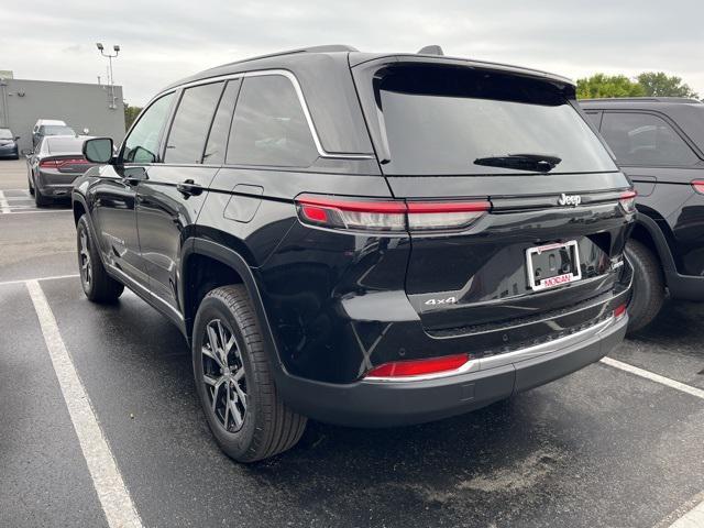 new 2025 Jeep Grand Cherokee car, priced at $50,010