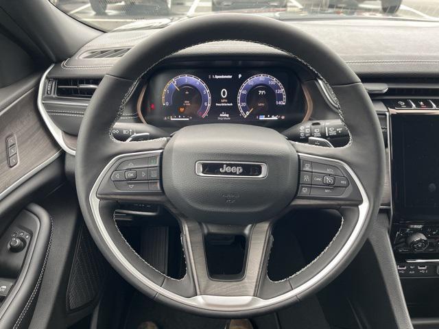 new 2025 Jeep Grand Cherokee car, priced at $50,010