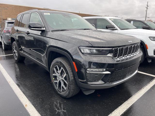 new 2025 Jeep Grand Cherokee car, priced at $47,295