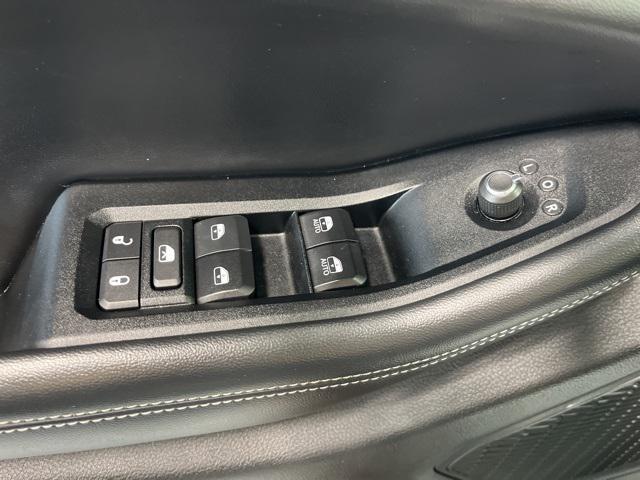 used 2024 Jeep Grand Cherokee L car, priced at $33,691