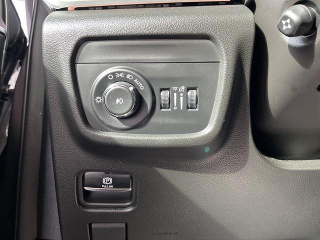 used 2024 Jeep Grand Cherokee L car, priced at $33,691