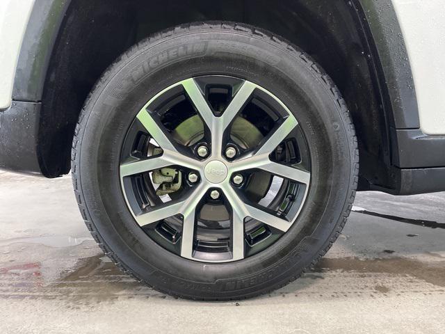 used 2023 Jeep Grand Cherokee car, priced at $31,175