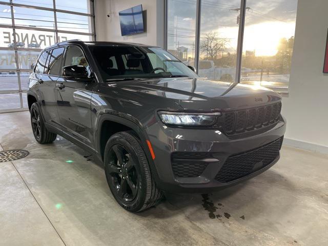 used 2023 Jeep Grand Cherokee car, priced at $34,175