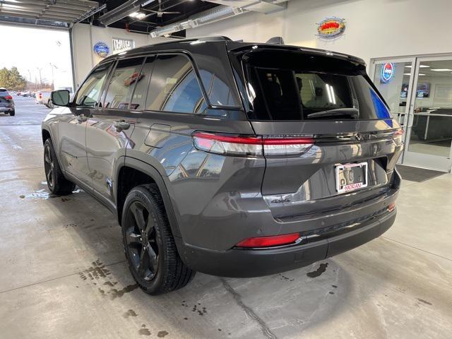 used 2023 Jeep Grand Cherokee car, priced at $34,175