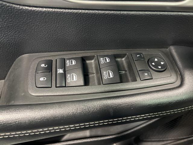 used 2022 Chrysler Pacifica Hybrid car, priced at $25,611