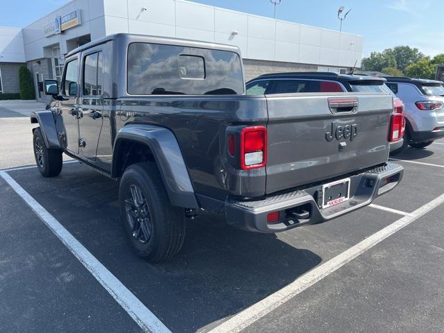 new 2025 Jeep Gladiator car, priced at $50,700