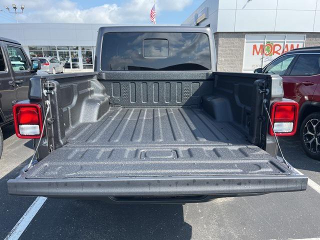 new 2025 Jeep Gladiator car, priced at $50,700