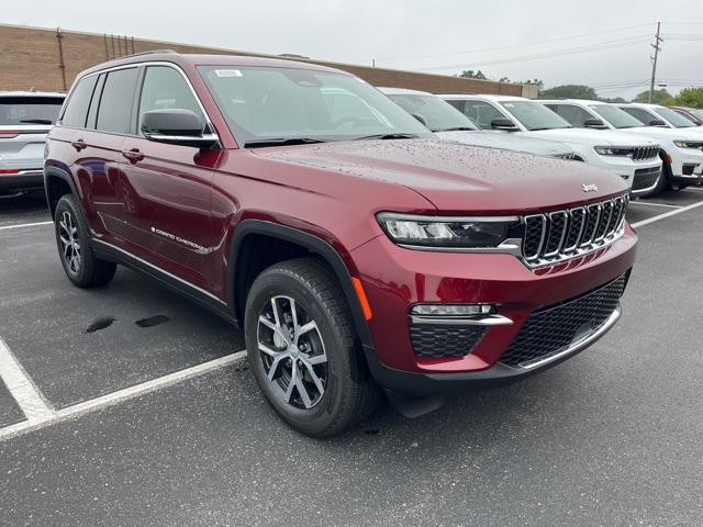 new 2025 Jeep Grand Cherokee car, priced at $47,495