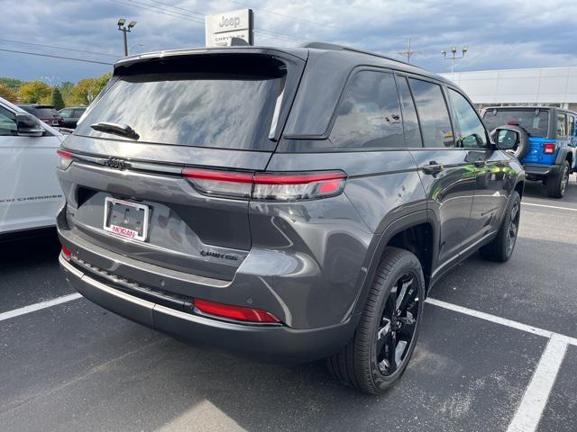new 2025 Jeep Grand Cherokee car, priced at $50,220