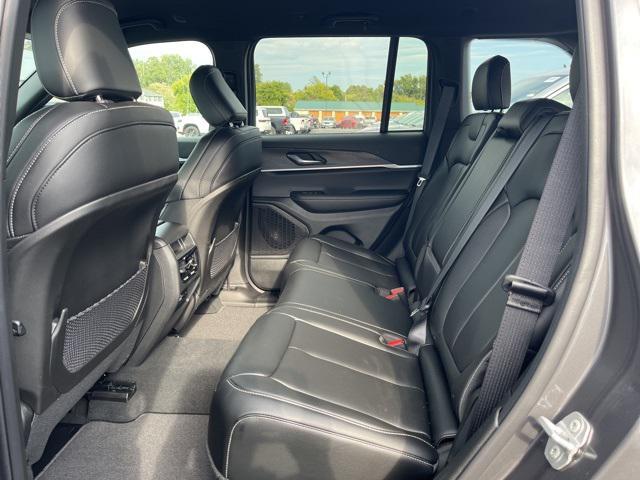 new 2025 Jeep Grand Cherokee car, priced at $50,220