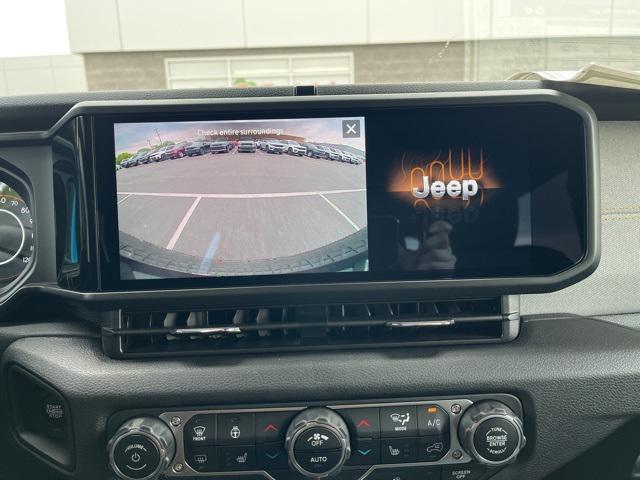 new 2025 Jeep Wrangler car, priced at $48,475