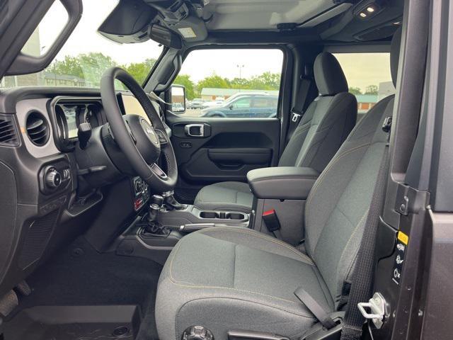 new 2025 Jeep Wrangler car, priced at $48,475