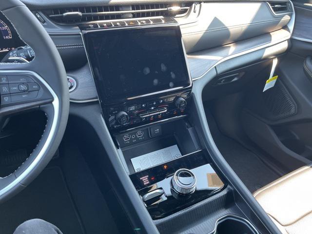 new 2025 Jeep Grand Cherokee L car, priced at $57,165