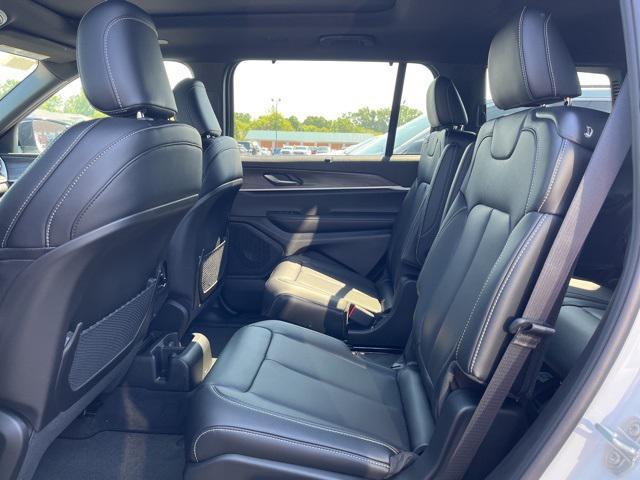 new 2025 Jeep Grand Cherokee L car, priced at $57,165