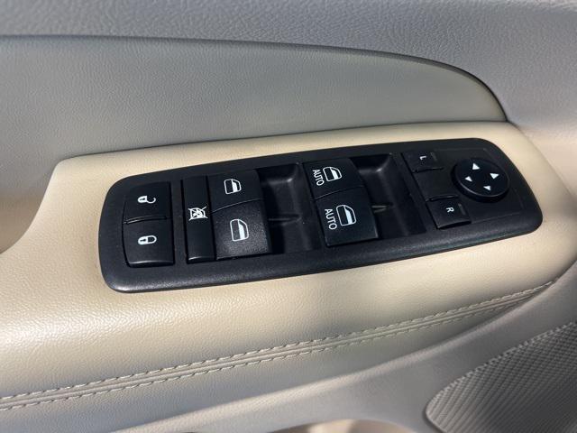 used 2018 Jeep Grand Cherokee car, priced at $17,574