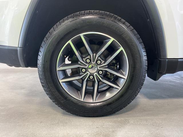 used 2018 Jeep Grand Cherokee car, priced at $17,574
