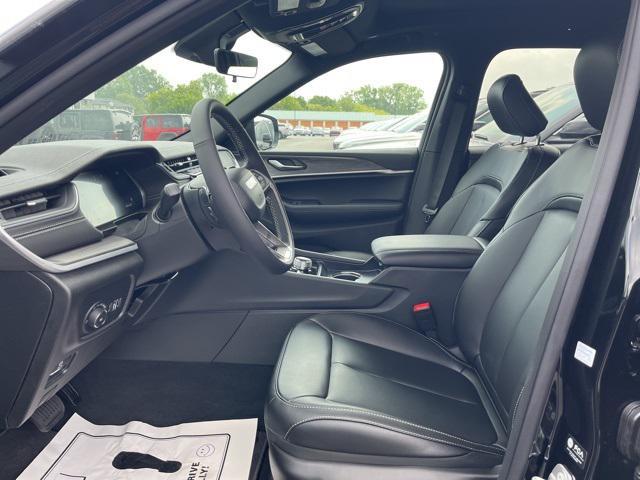 new 2025 Jeep Grand Cherokee car, priced at $52,735
