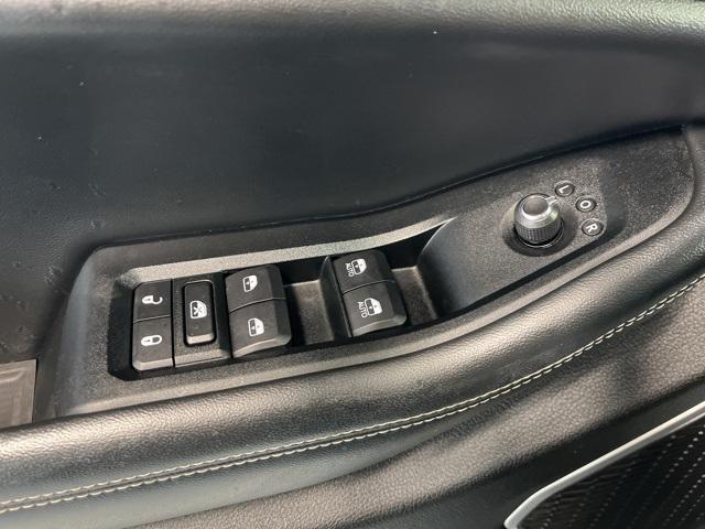 used 2023 Jeep Grand Cherokee car, priced at $34,976