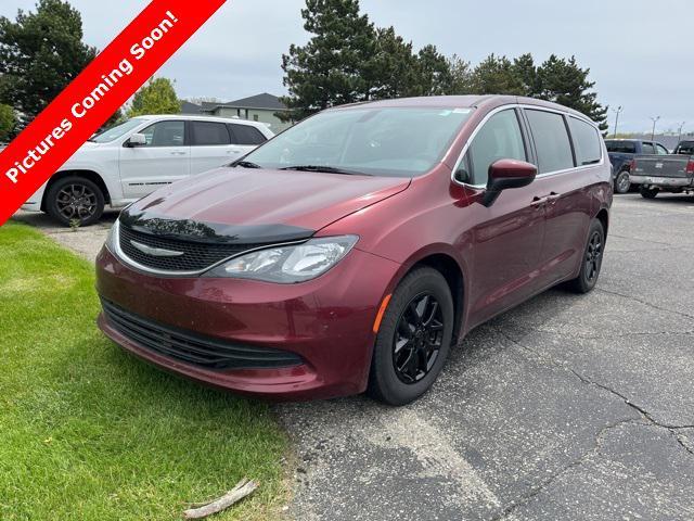 used 2018 Chrysler Pacifica car, priced at $14,422