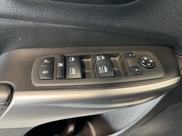 used 2021 Jeep Cherokee car, priced at $18,553