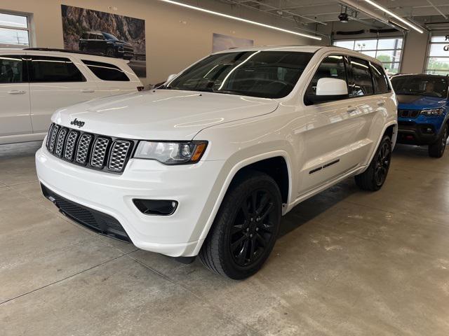 used 2017 Jeep Grand Cherokee car, priced at $18,995