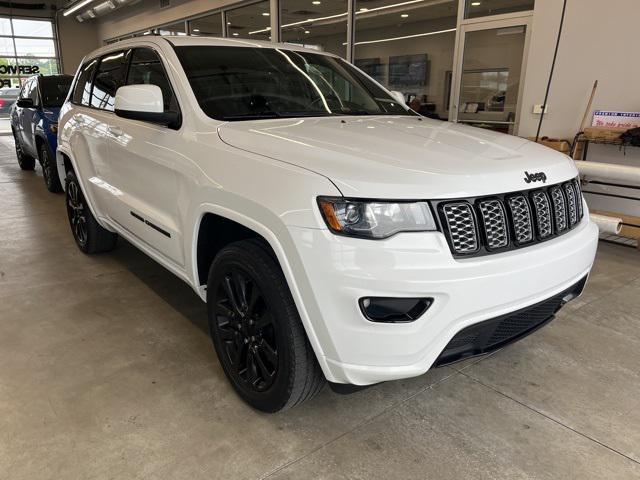 used 2017 Jeep Grand Cherokee car, priced at $18,995