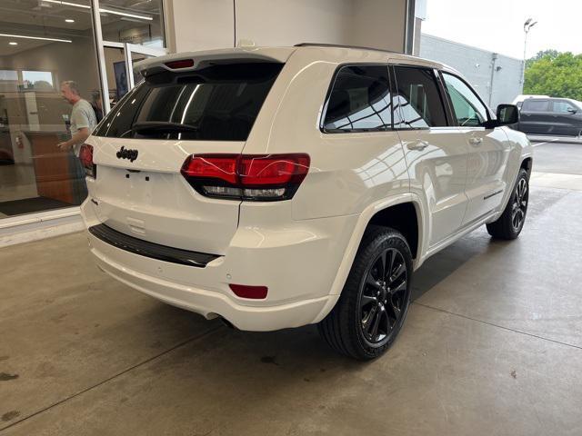 used 2017 Jeep Grand Cherokee car, priced at $18,995