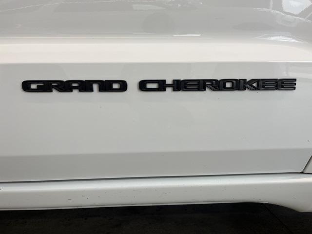 used 2017 Jeep Grand Cherokee car, priced at $18,995