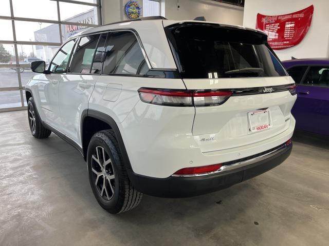 used 2023 Jeep Grand Cherokee car, priced at $30,209