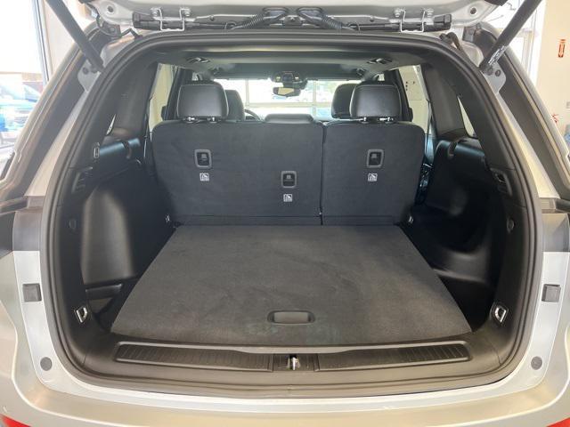 used 2023 Jeep Grand Cherokee car, priced at $33,079