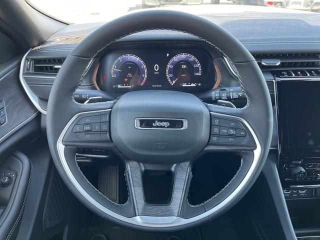 new 2025 Jeep Grand Cherokee car, priced at $46,900