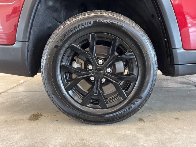 used 2024 Jeep Grand Cherokee L car, priced at $34,498