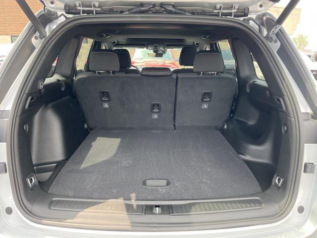 new 2025 Jeep Grand Cherokee car, priced at $44,170