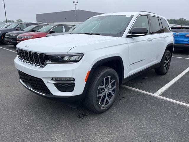 new 2025 Jeep Grand Cherokee car, priced at $47,895