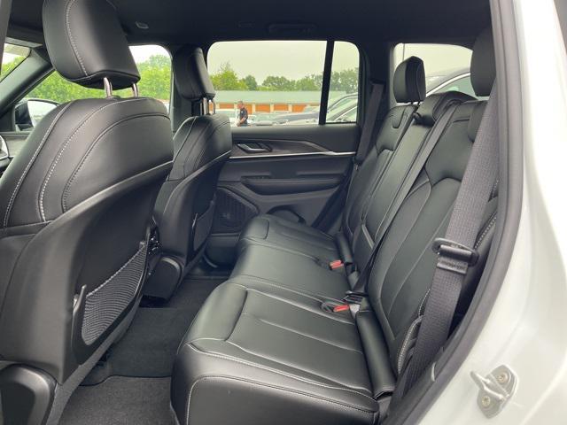 new 2025 Jeep Grand Cherokee car, priced at $47,895